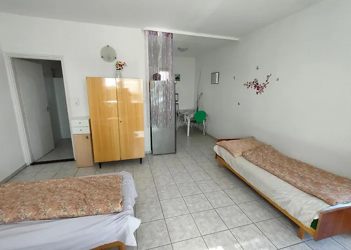 Kekturas Vendeghaz Badacsony Privat Berlemeny * باداتشونيتوماي